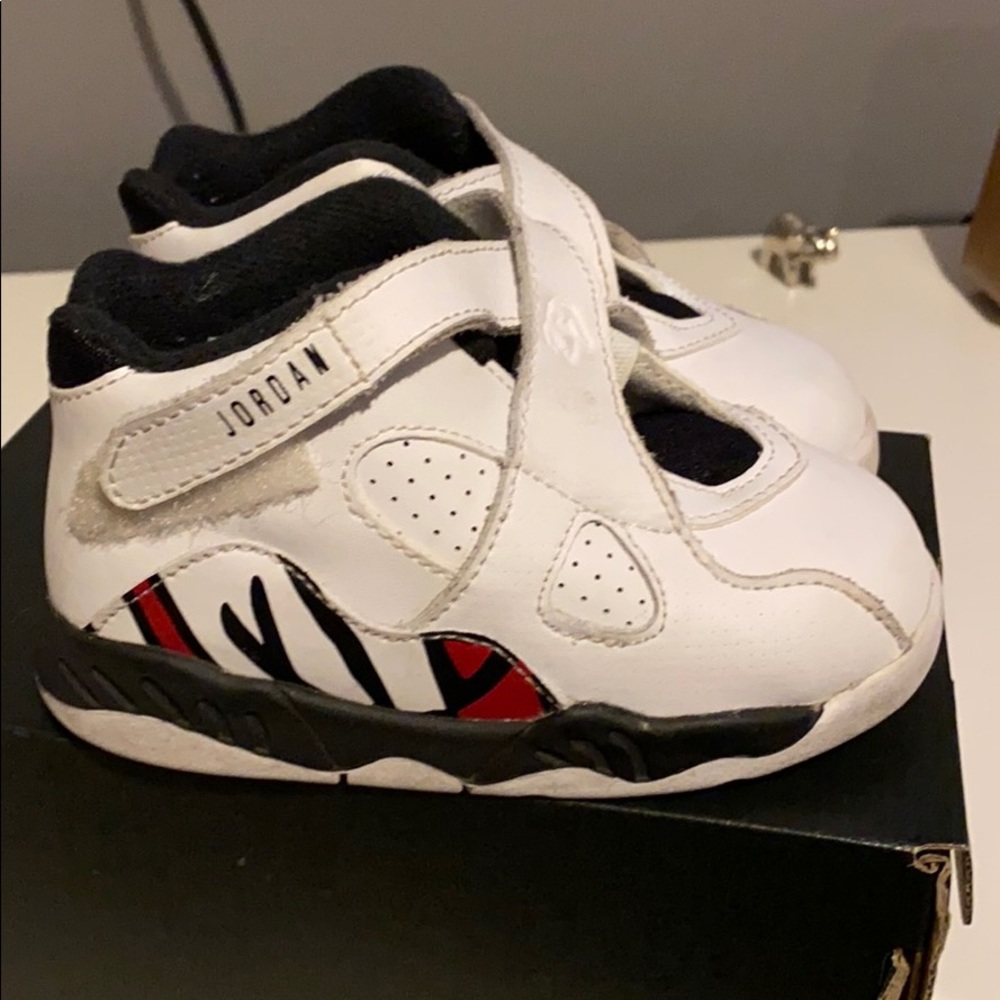 Jordan 8 Retro - Picture 3 of 3